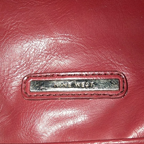 Red Nine West Shoulder Bag - Picture 3 of 5